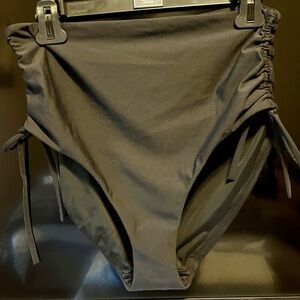 NWOT -CALIA Carrie Underwood bathing suit bottoms size Medium